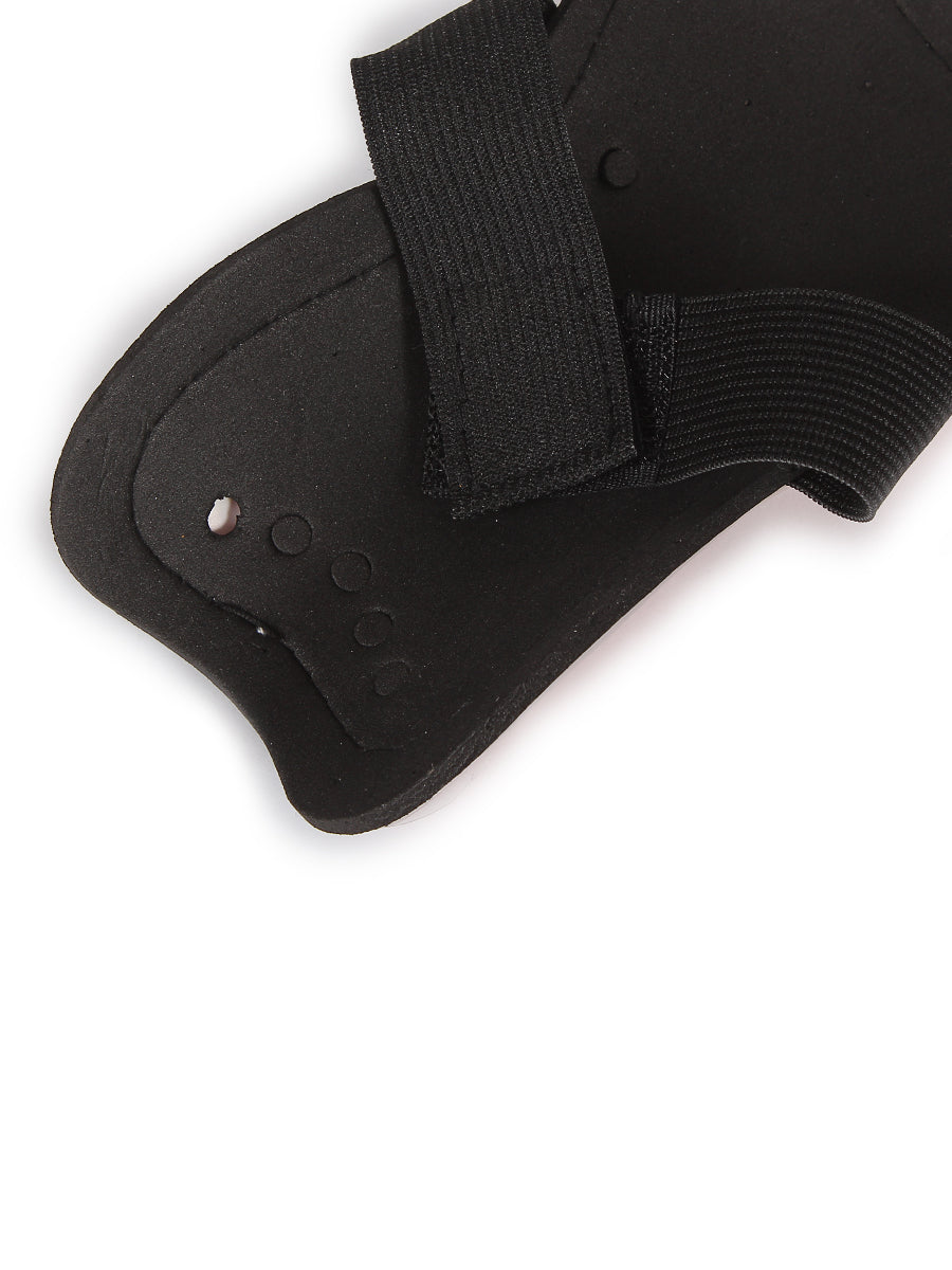 Manchester United Shin Guards - 02 - Red / Yellow