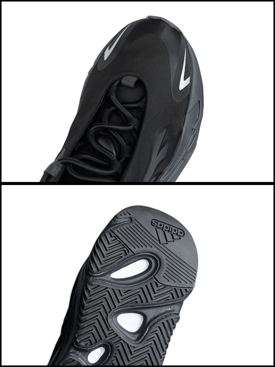 Yeezy Boost 700 MNVN - Triple Black