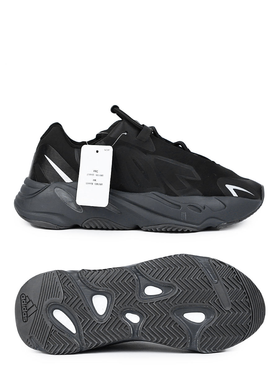 Yeezy Boost 700 MNVN - Triple Black