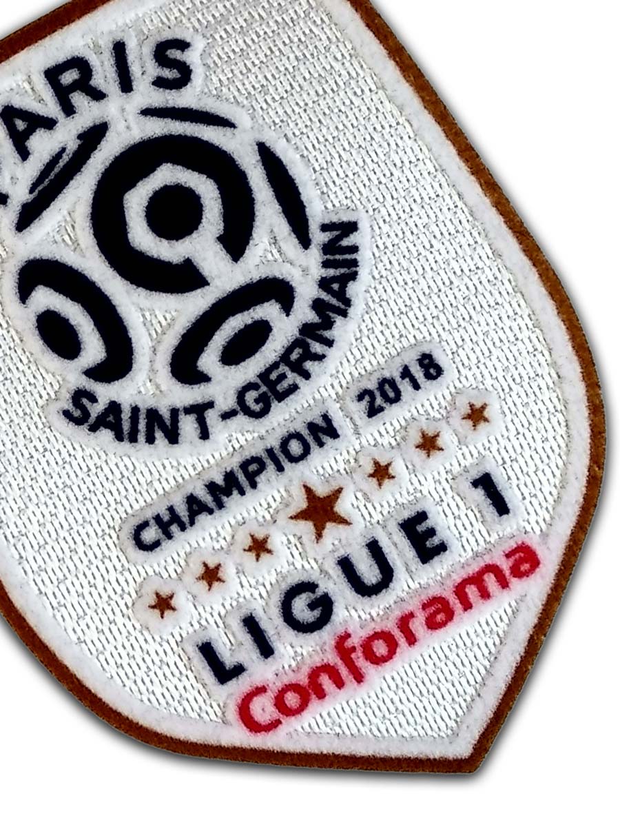 Ligue 1 Conforama - Champions 18 Badge - For PSG
